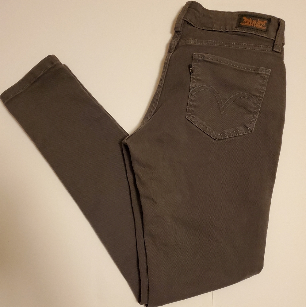 FINAL DROP⬇️Levi's Gray 535 Jean Legging🖤